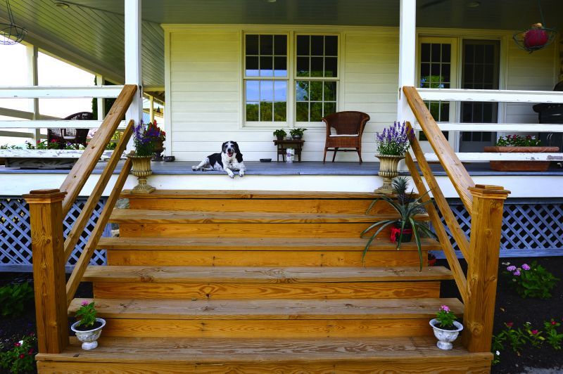 Porch Rail Repair in Conroe, TX
